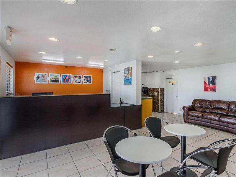 Motel 6-San Marcos, Tx - North Екстериор снимка