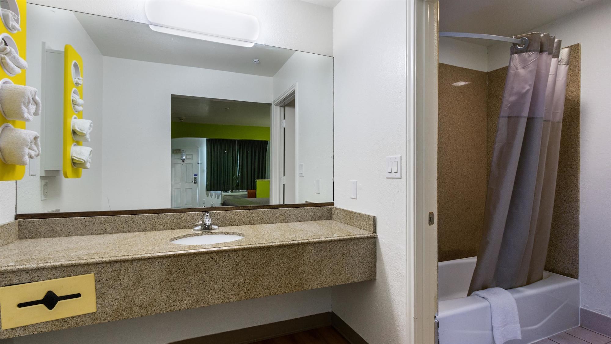 Motel 6-San Marcos, Tx - North Екстериор снимка