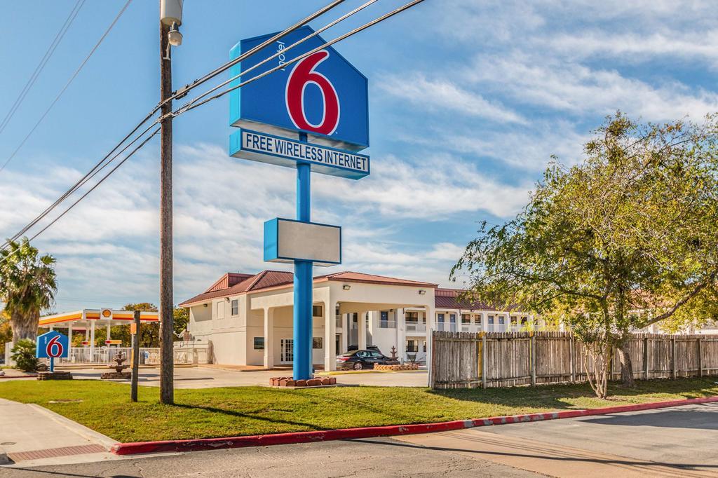 Motel 6-San Marcos, Tx - North Екстериор снимка