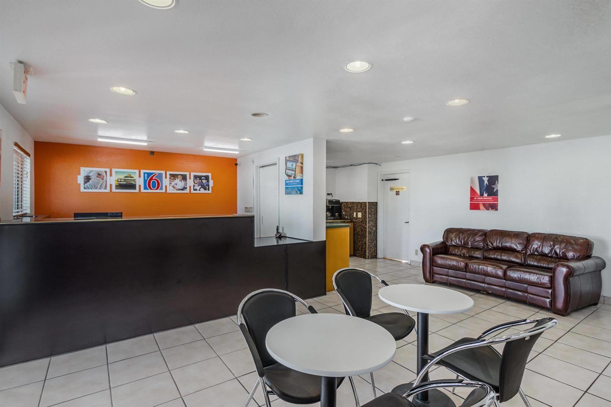 Motel 6-San Marcos, Tx - North Екстериор снимка