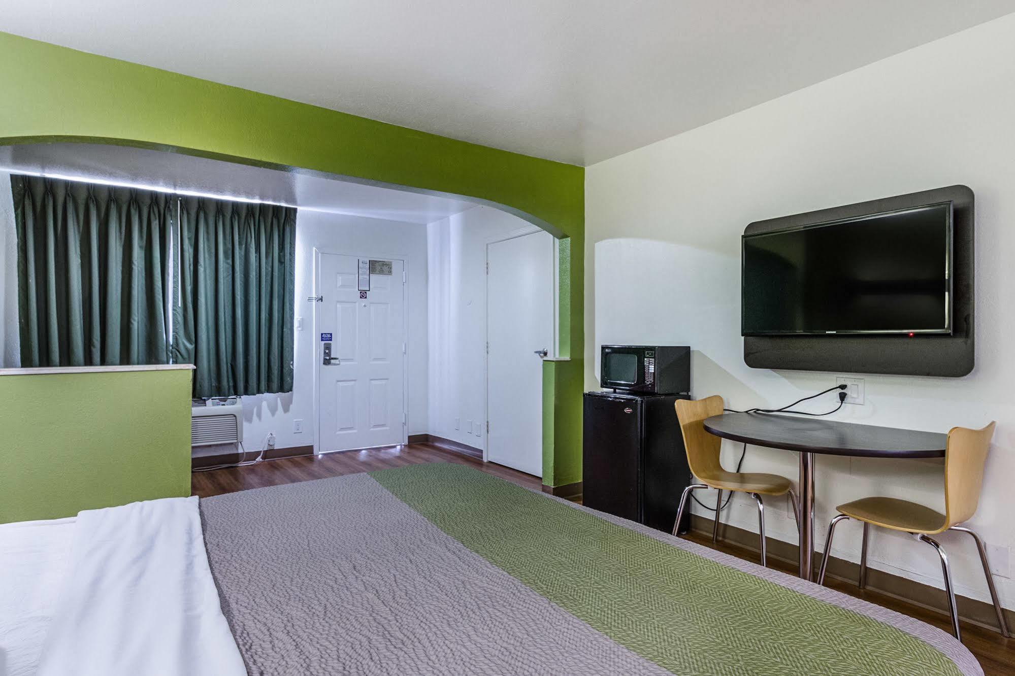 Motel 6-San Marcos, Tx - North Екстериор снимка