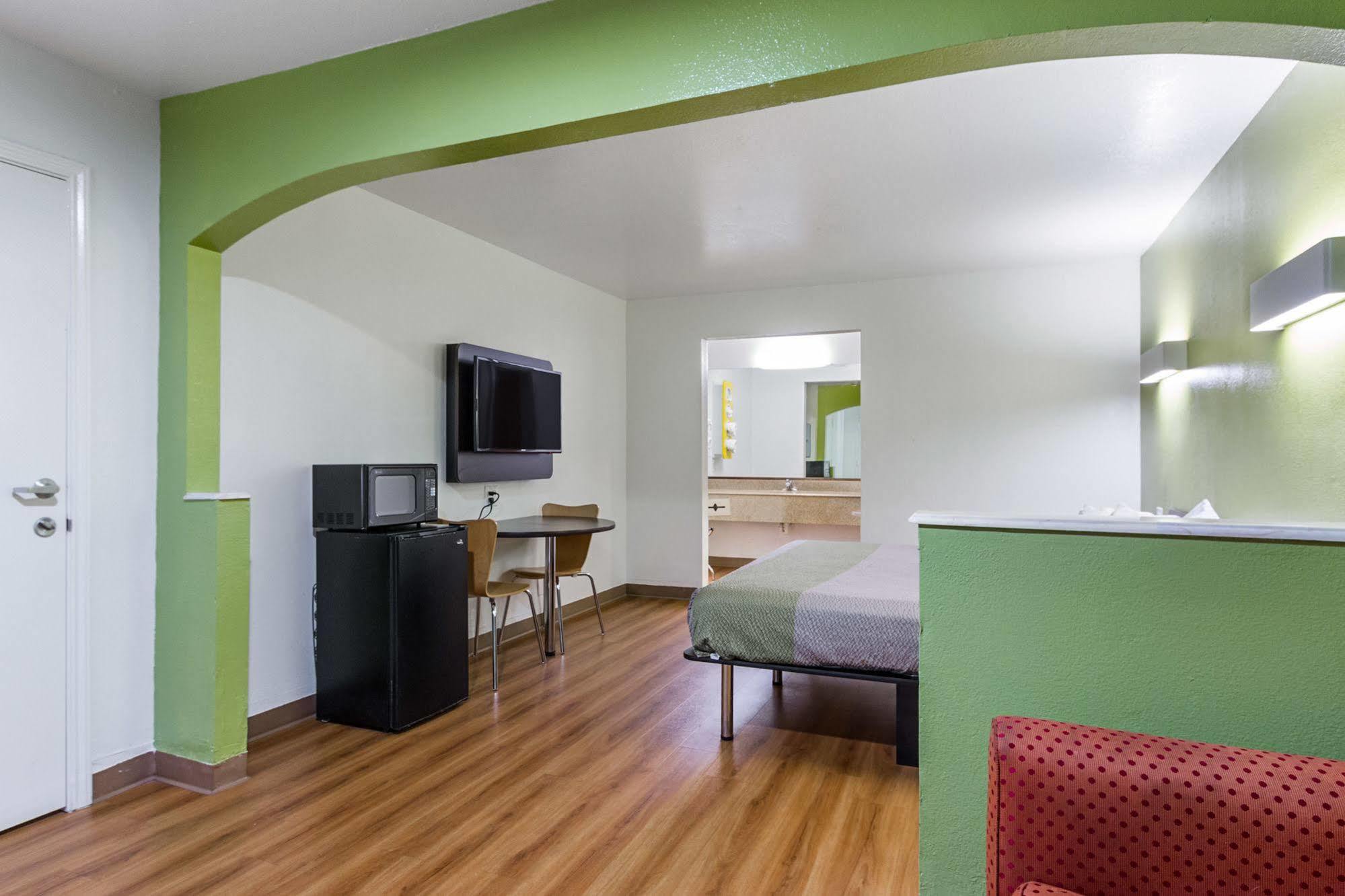Motel 6-San Marcos, Tx - North Екстериор снимка