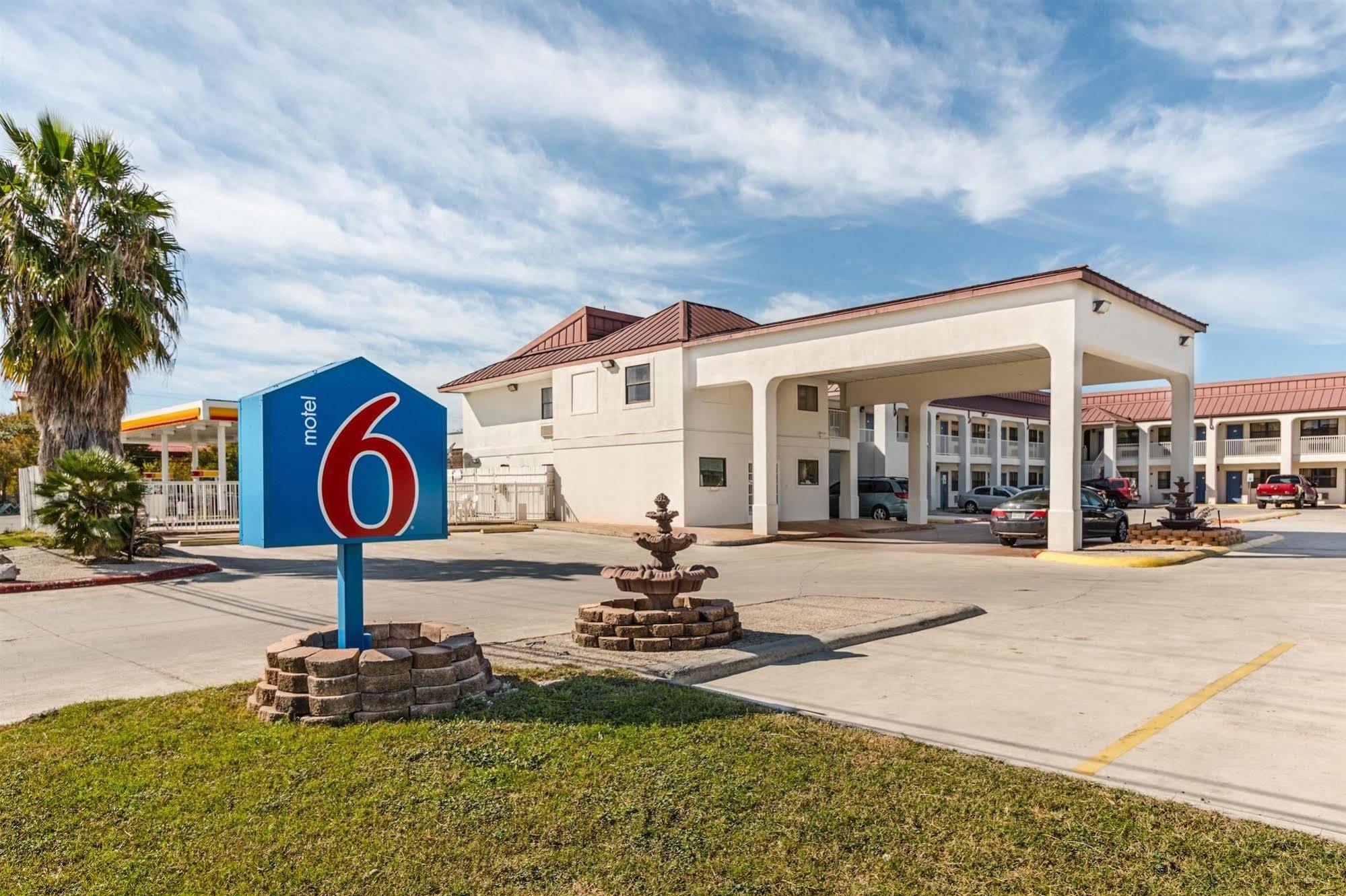 Motel 6-San Marcos, Tx - North Екстериор снимка